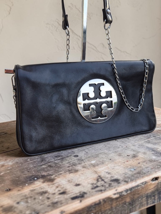 Tory Burch Handbags - Tory Burch Reva Black Leather Crossbody Clutch